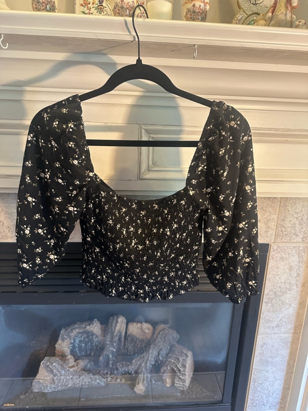 Black Floral Smocked Puff Sleeve Crop Top